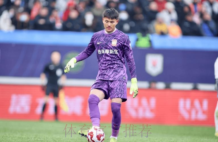 李昊力保球门不失 中国队战平出线 李昊力保球门不失 中国队战平出线